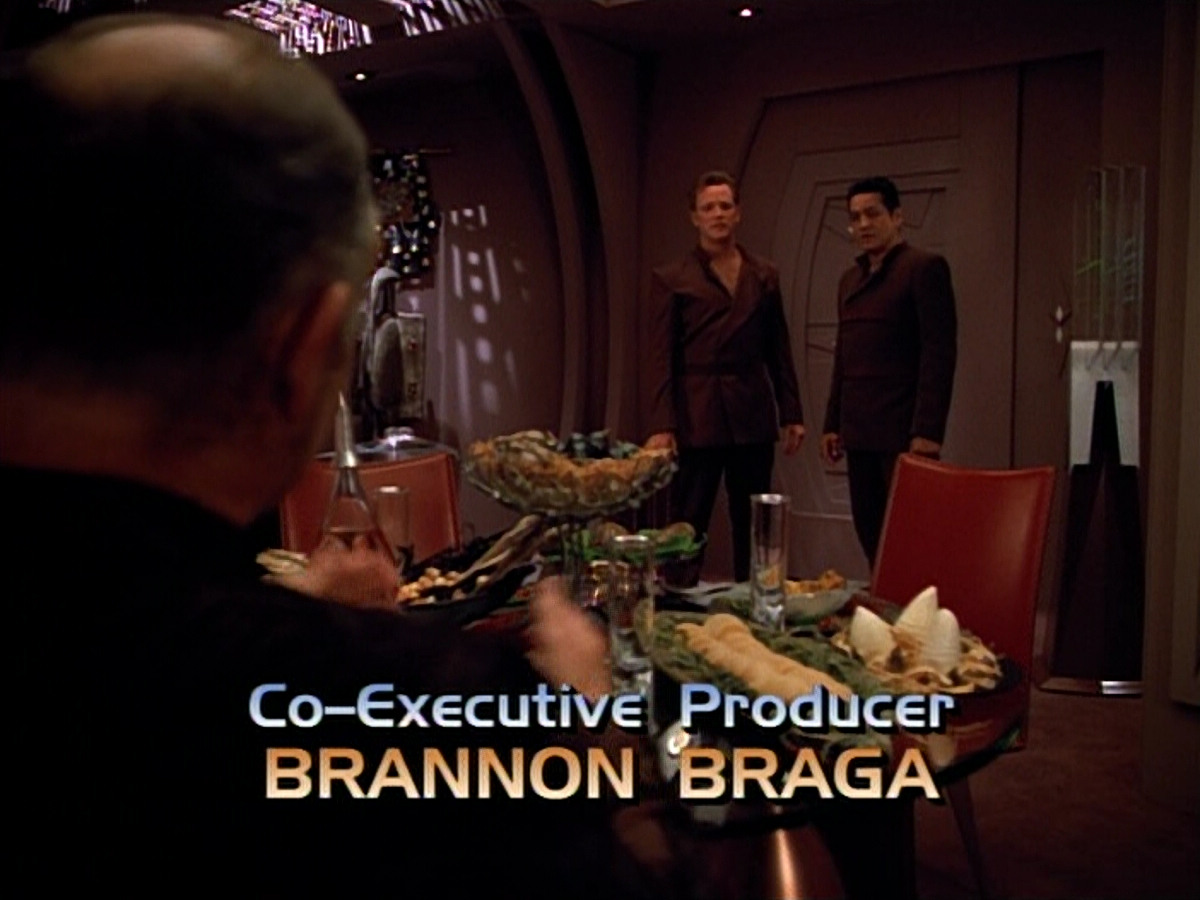 extant_StarTrek_VOY_4x09-YearOfHellPart2_00532.jpg