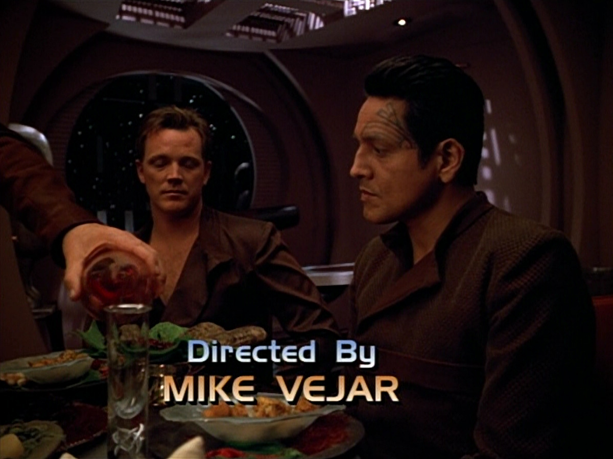 extant_StarTrek_VOY_4x09-YearOfHellPart2_00553.jpg