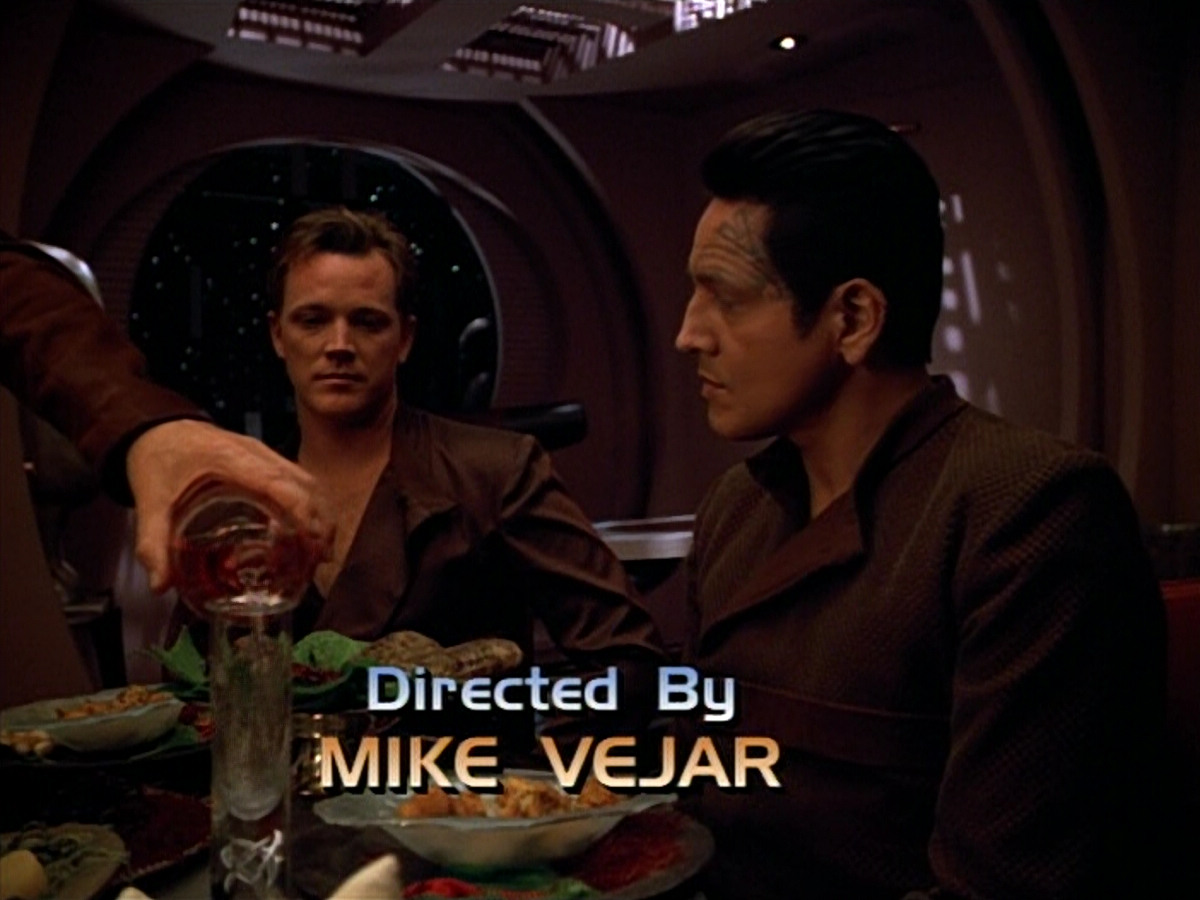 extant_StarTrek_VOY_4x09-YearOfHellPart2_00554.jpg