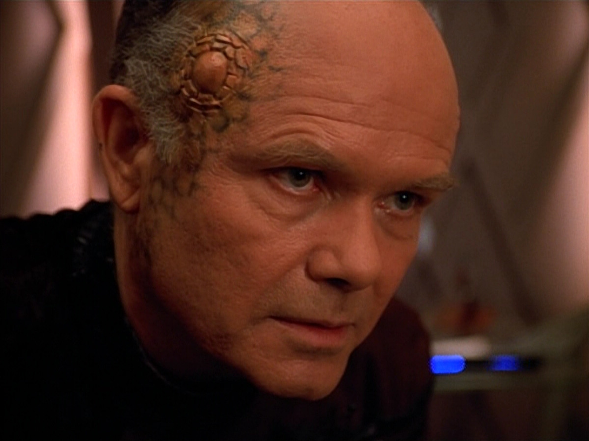 extant_StarTrek_VOY_4x09-YearOfHellPart2_00612.jpg