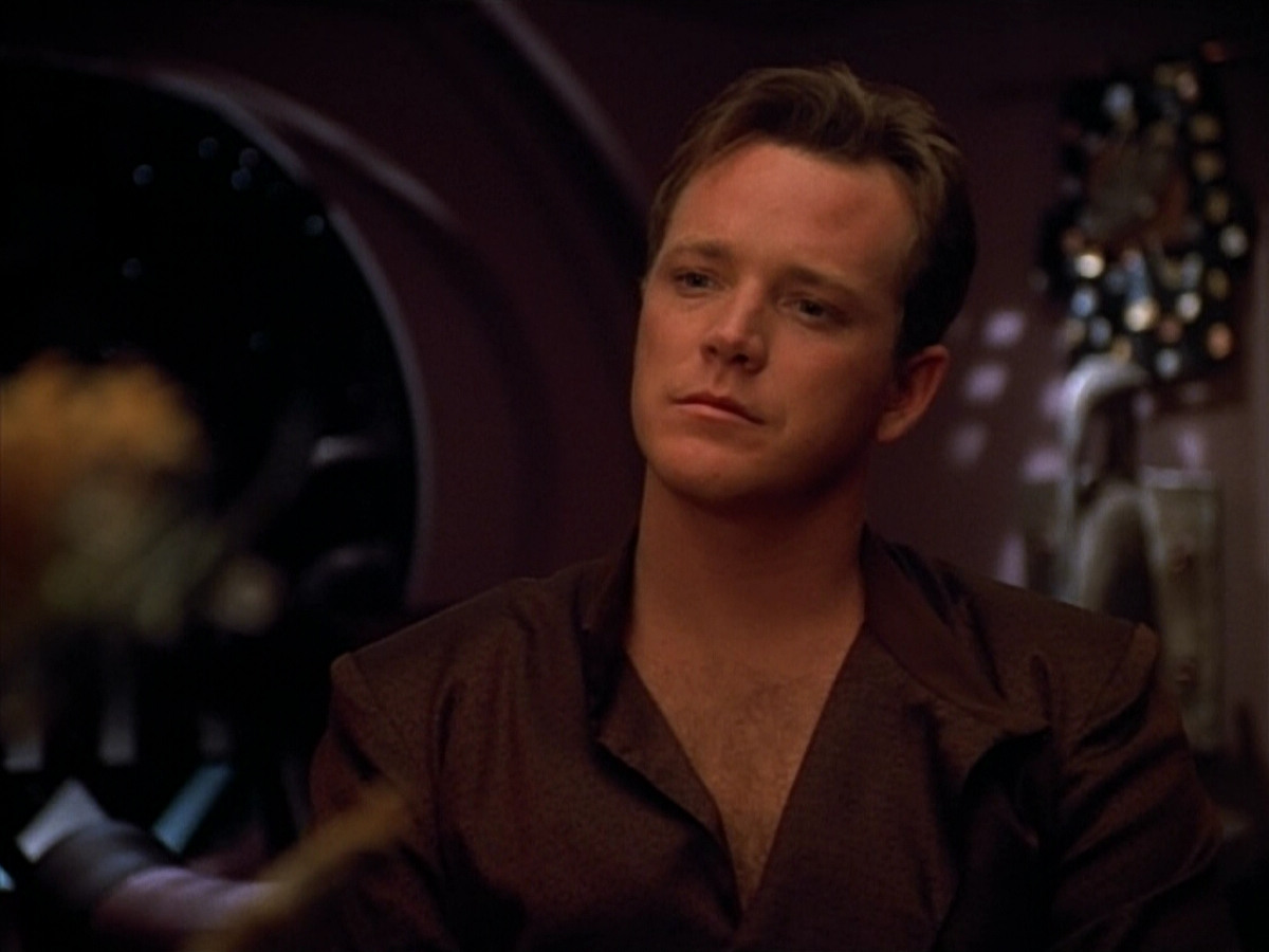 extant_StarTrek_VOY_4x09-YearOfHellPart2_00708.jpg