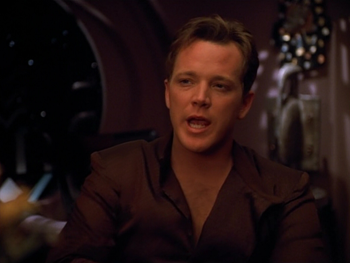 extant_StarTrek_VOY_4x09-YearOfHellPart2_00741.jpg