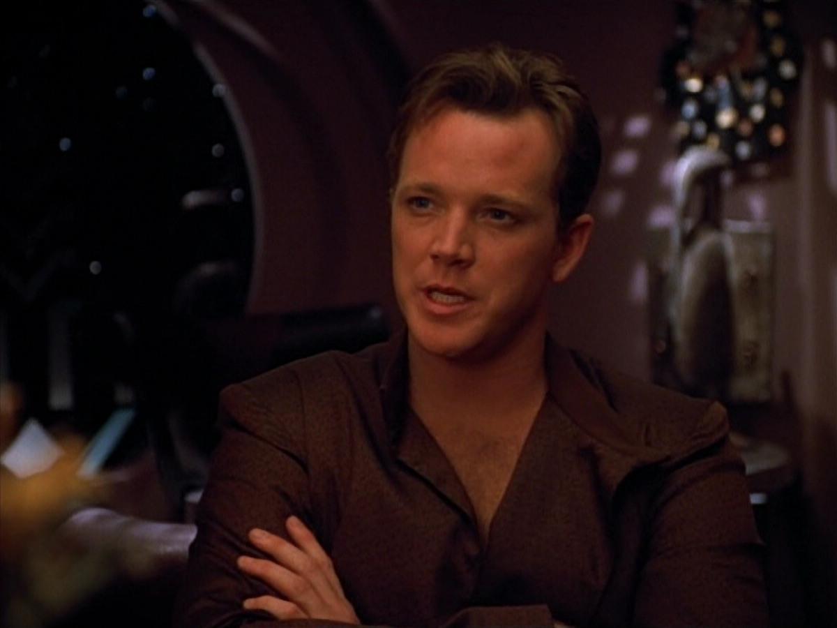 extant_StarTrek_VOY_4x09-YearOfHellPart2_00746.jpg