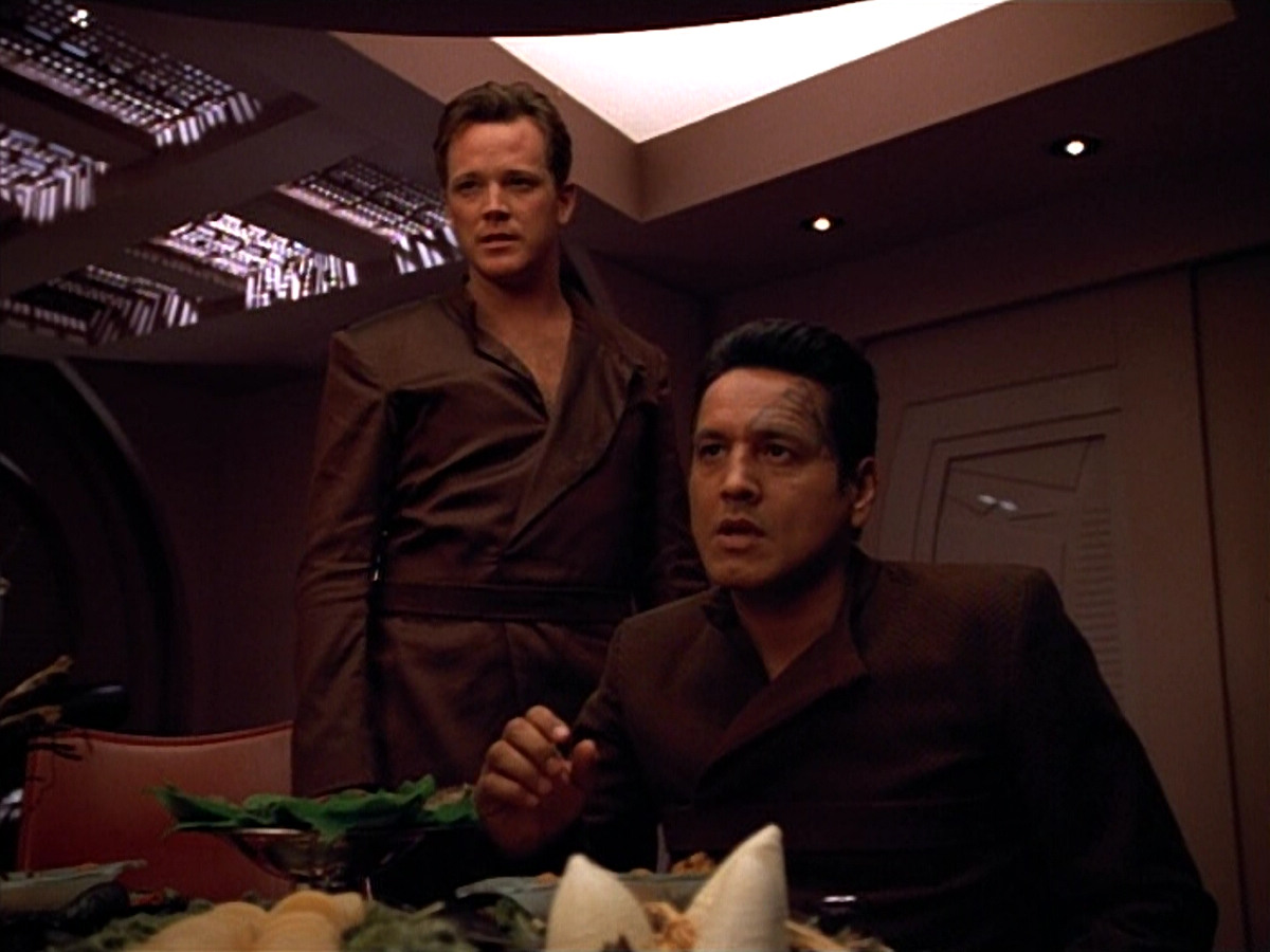 extant_StarTrek_VOY_4x09-YearOfHellPart2_00788.jpg