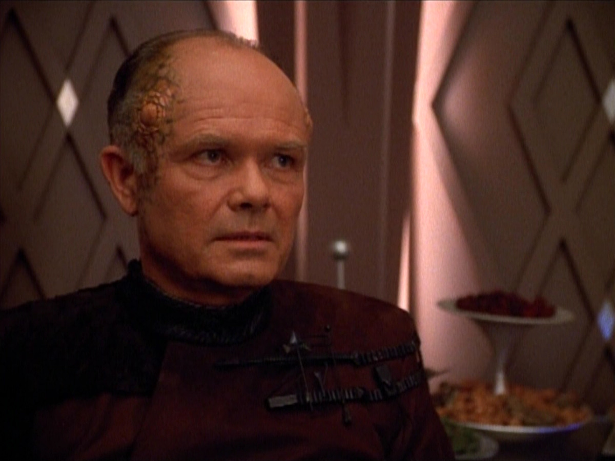 extant_StarTrek_VOY_4x09-YearOfHellPart2_00816.jpg