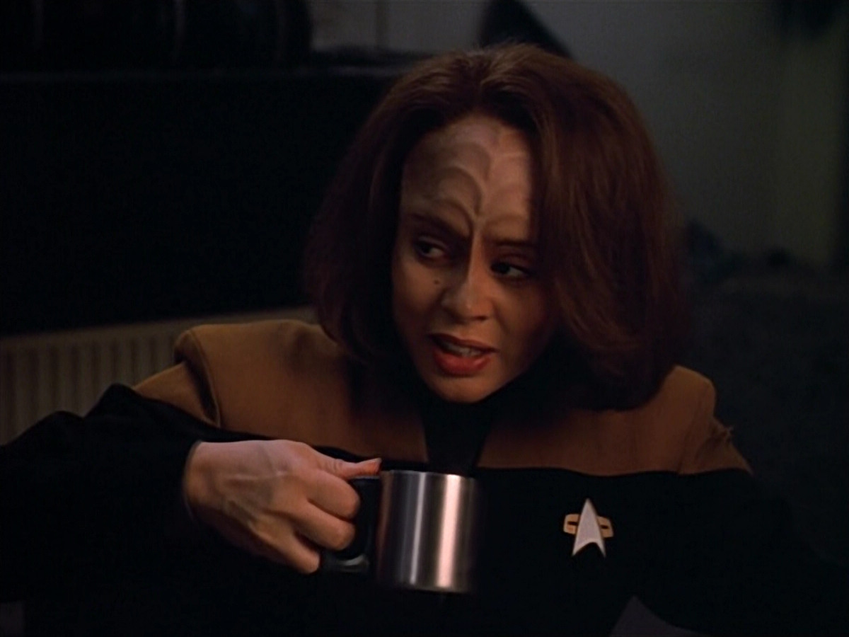 extant_StarTrek_VOY_4x09-YearOfHellPart2_00962.jpg