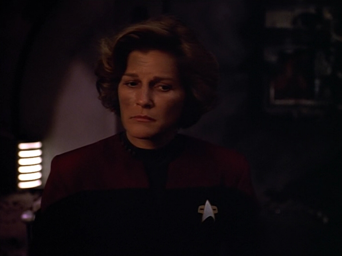 extant_StarTrek_VOY_4x09-YearOfHellPart2_00967.jpg
