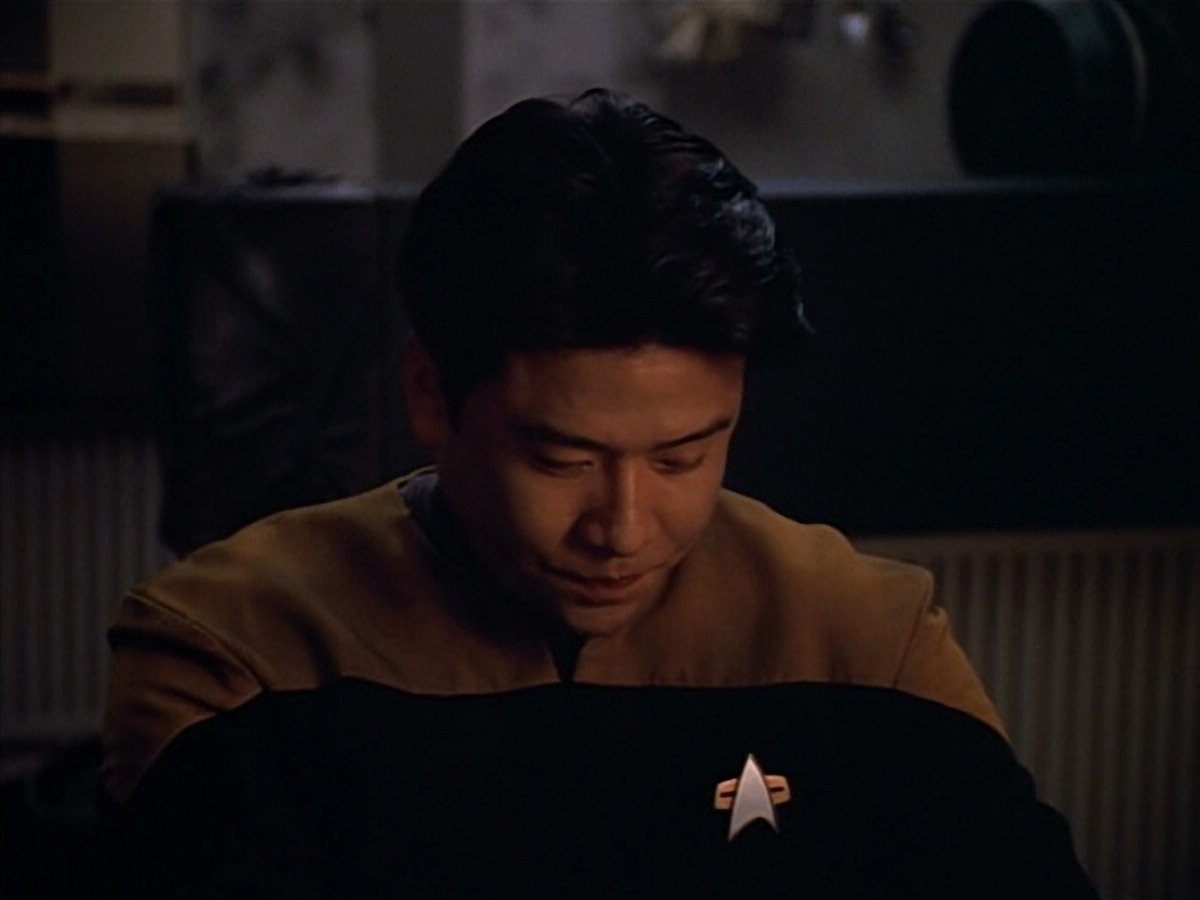 extant_StarTrek_VOY_4x09-YearOfHellPart2_00990.jpg