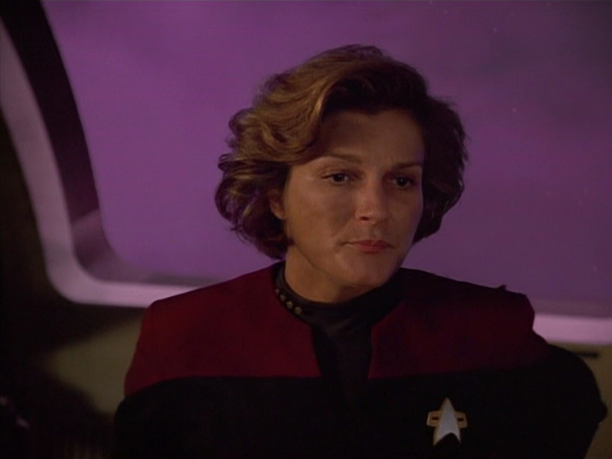 extant_StarTrek_VOY_4x09-YearOfHellPart2_01013.jpg