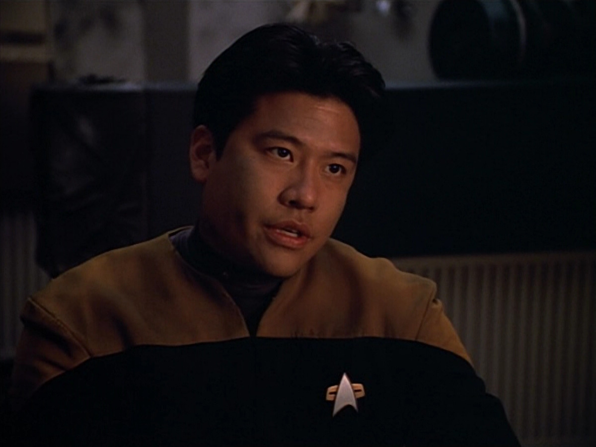 extant_StarTrek_VOY_4x09-YearOfHellPart2_01016.jpg