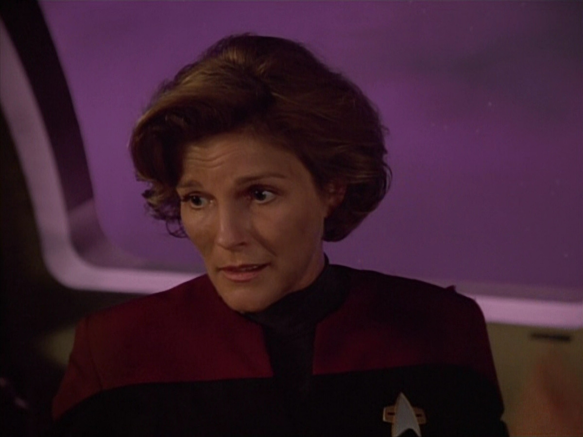 extant_StarTrek_VOY_4x09-YearOfHellPart2_01032.jpg