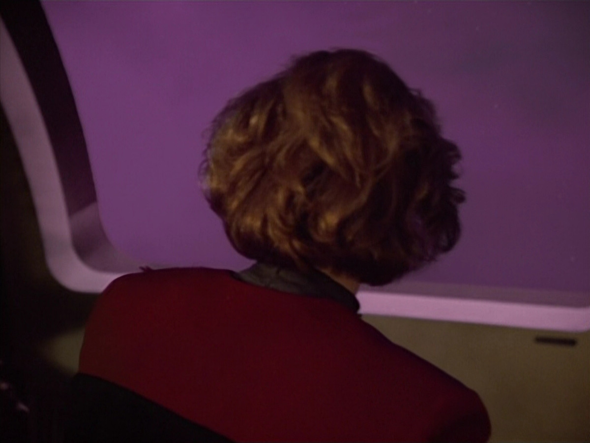 extant_StarTrek_VOY_4x09-YearOfHellPart2_01037.jpg
