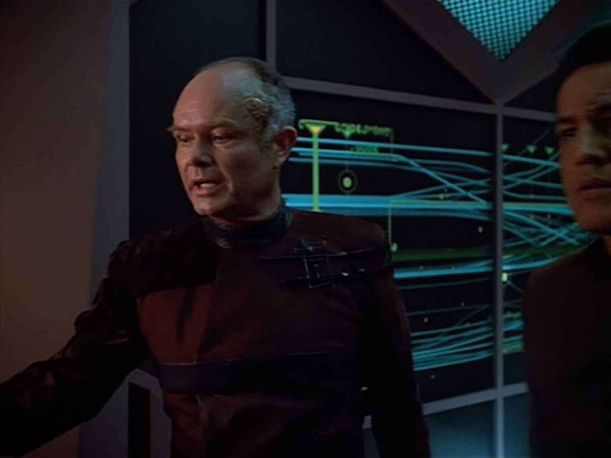 extant_StarTrek_VOY_4x09-YearOfHellPart2_01254.jpg