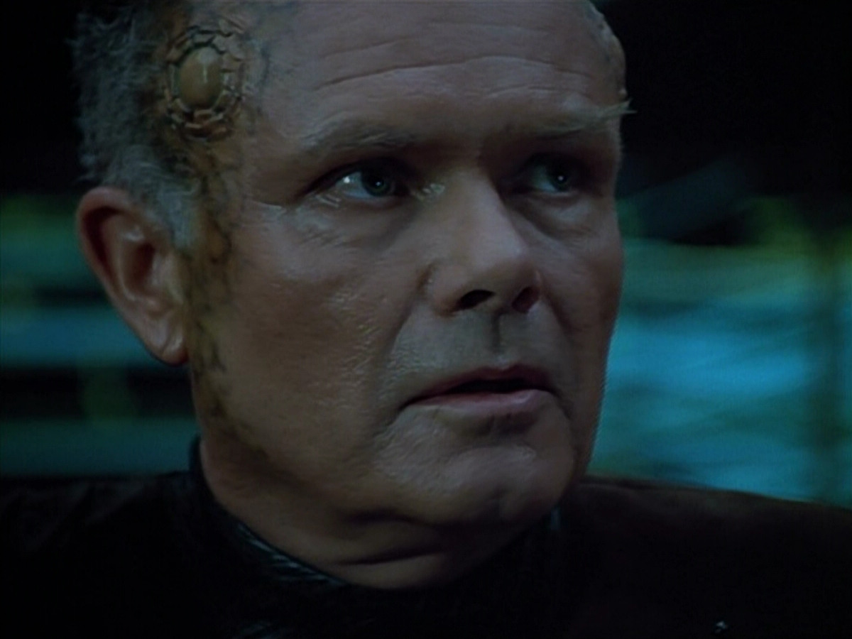 extant_StarTrek_VOY_4x09-YearOfHellPart2_01390.jpg