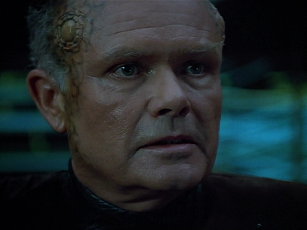 extant_StarTrek_VOY_4x09-YearOfHellPart2_01391.jpg