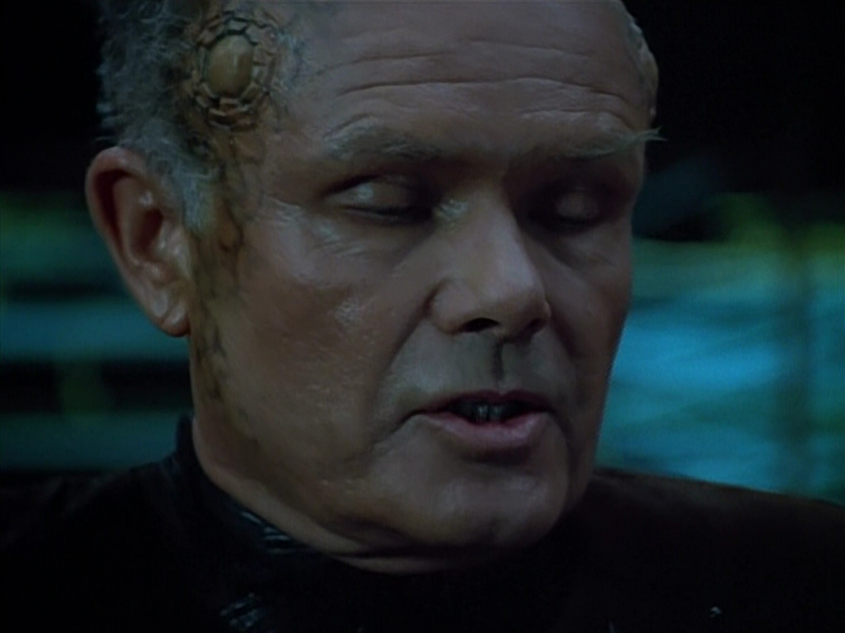 extant_StarTrek_VOY_4x09-YearOfHellPart2_01398.jpg