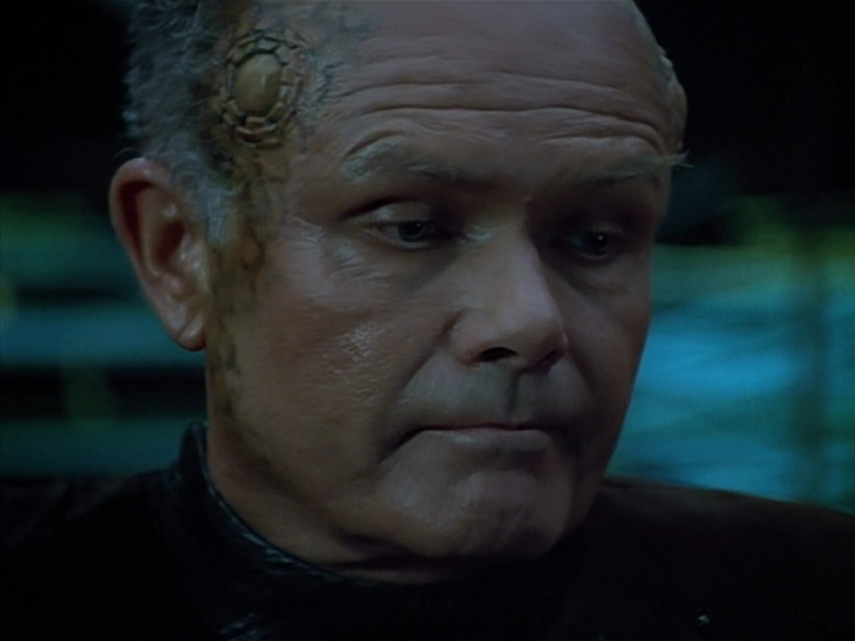 extant_StarTrek_VOY_4x09-YearOfHellPart2_01401.jpg
