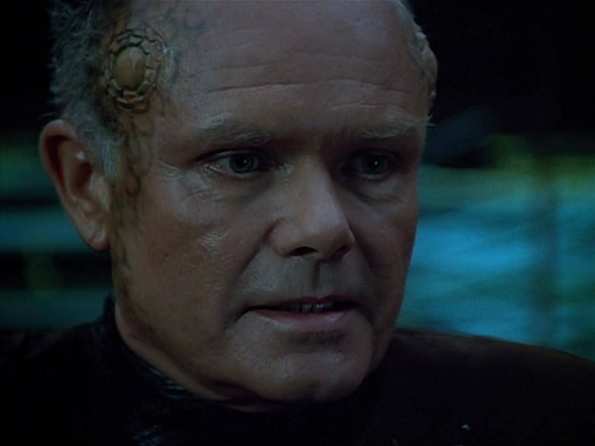 extant_StarTrek_VOY_4x09-YearOfHellPart2_01406.jpg