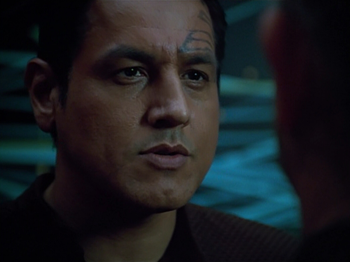 extant_StarTrek_VOY_4x09-YearOfHellPart2_01417.jpg