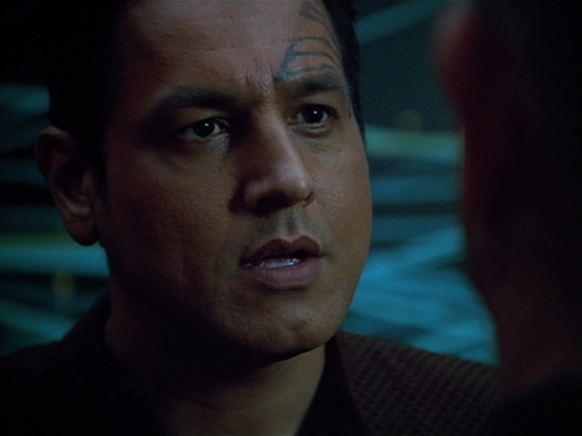 extant_StarTrek_VOY_4x09-YearOfHellPart2_01419.jpg