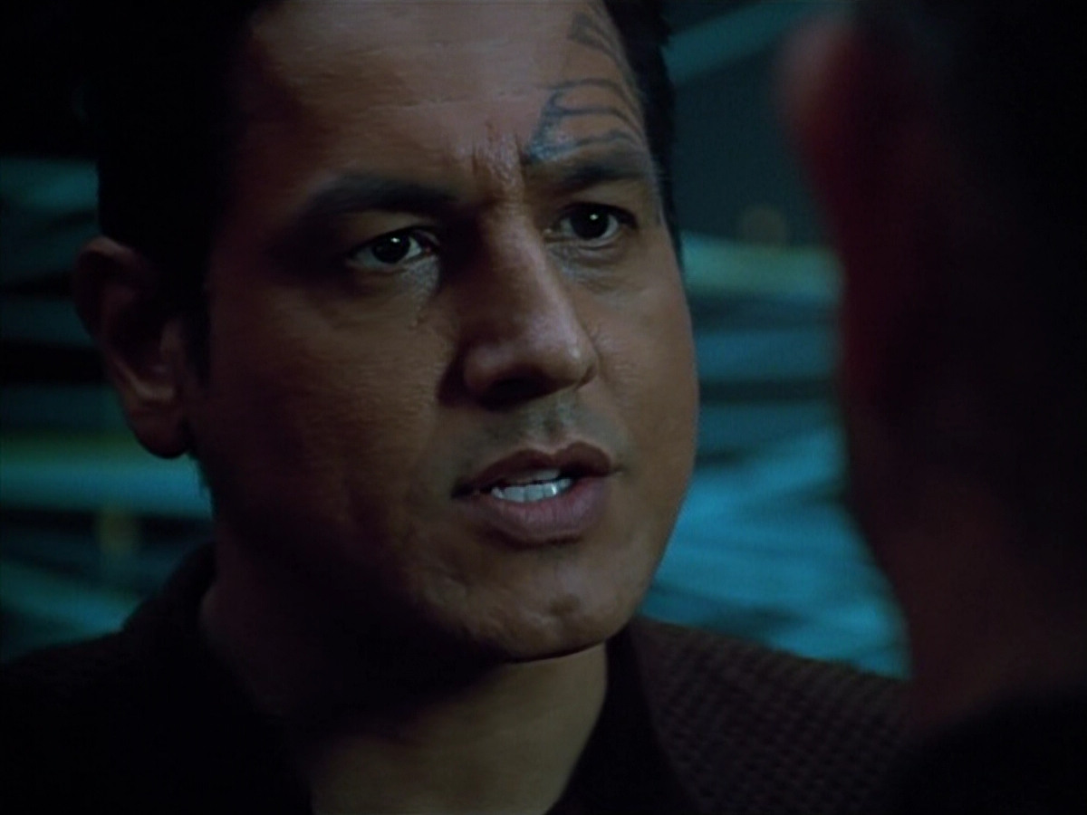 extant_StarTrek_VOY_4x09-YearOfHellPart2_01421.jpg