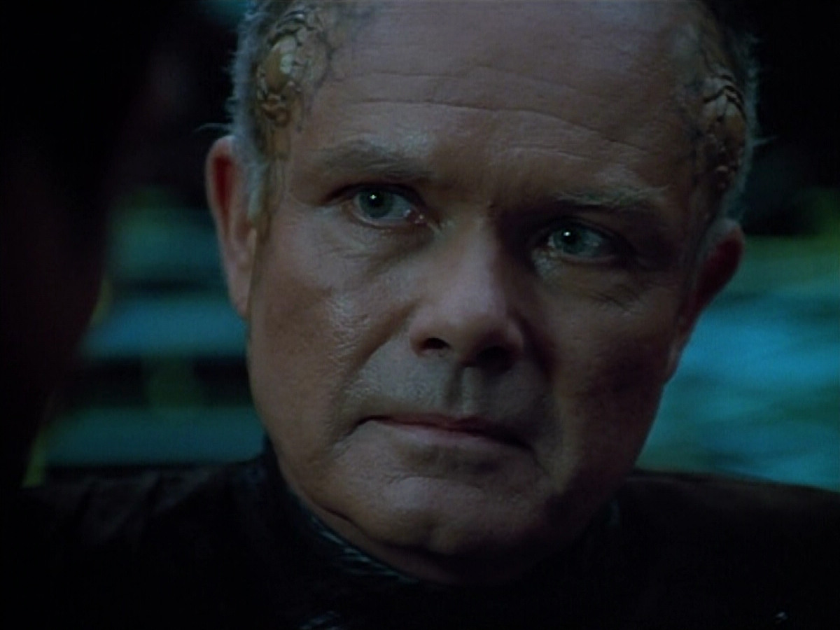 extant_StarTrek_VOY_4x09-YearOfHellPart2_01422.jpg