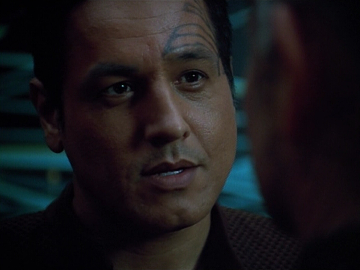extant_StarTrek_VOY_4x09-YearOfHellPart2_01440.jpg