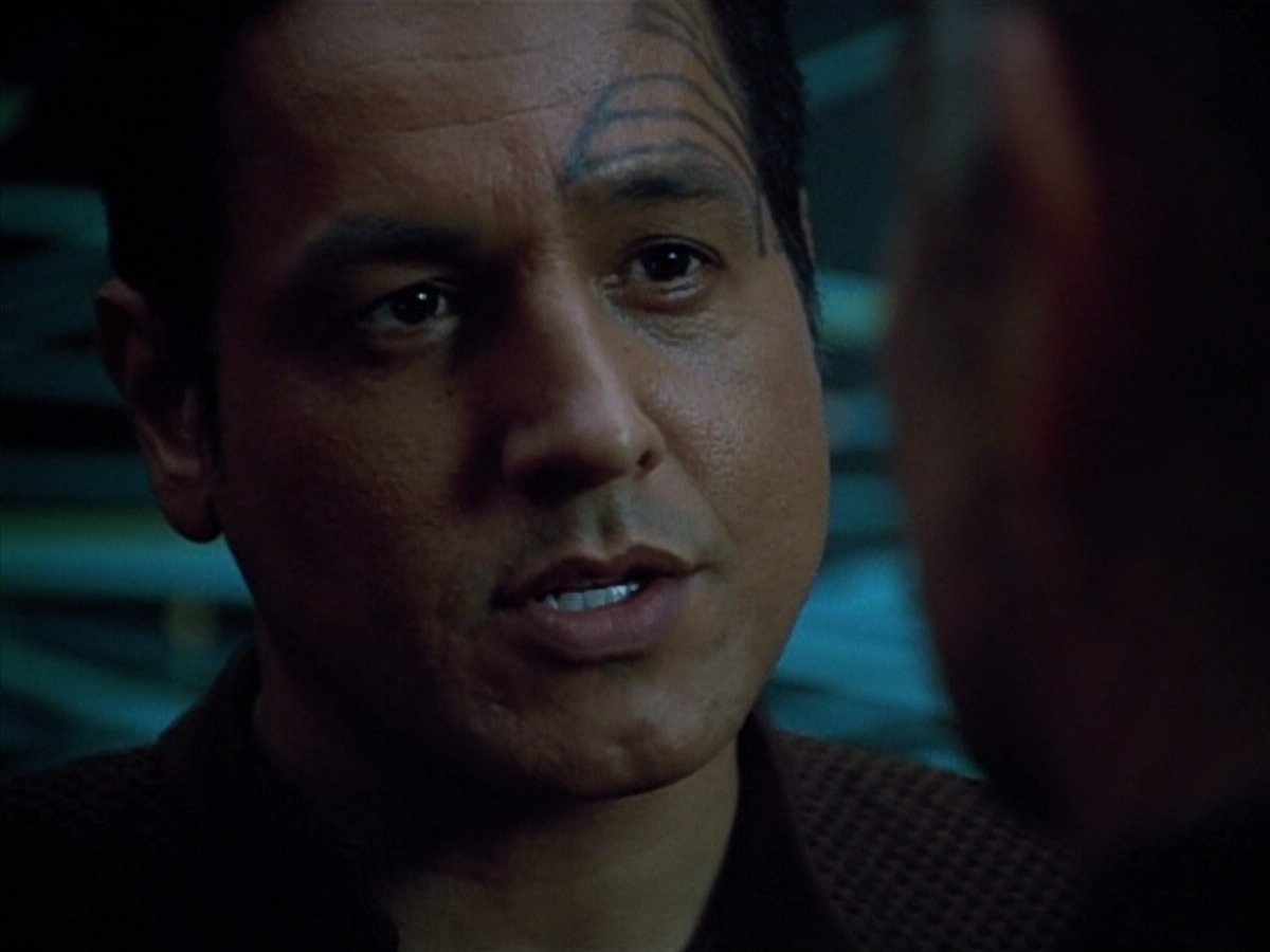 extant_StarTrek_VOY_4x09-YearOfHellPart2_01442.jpg