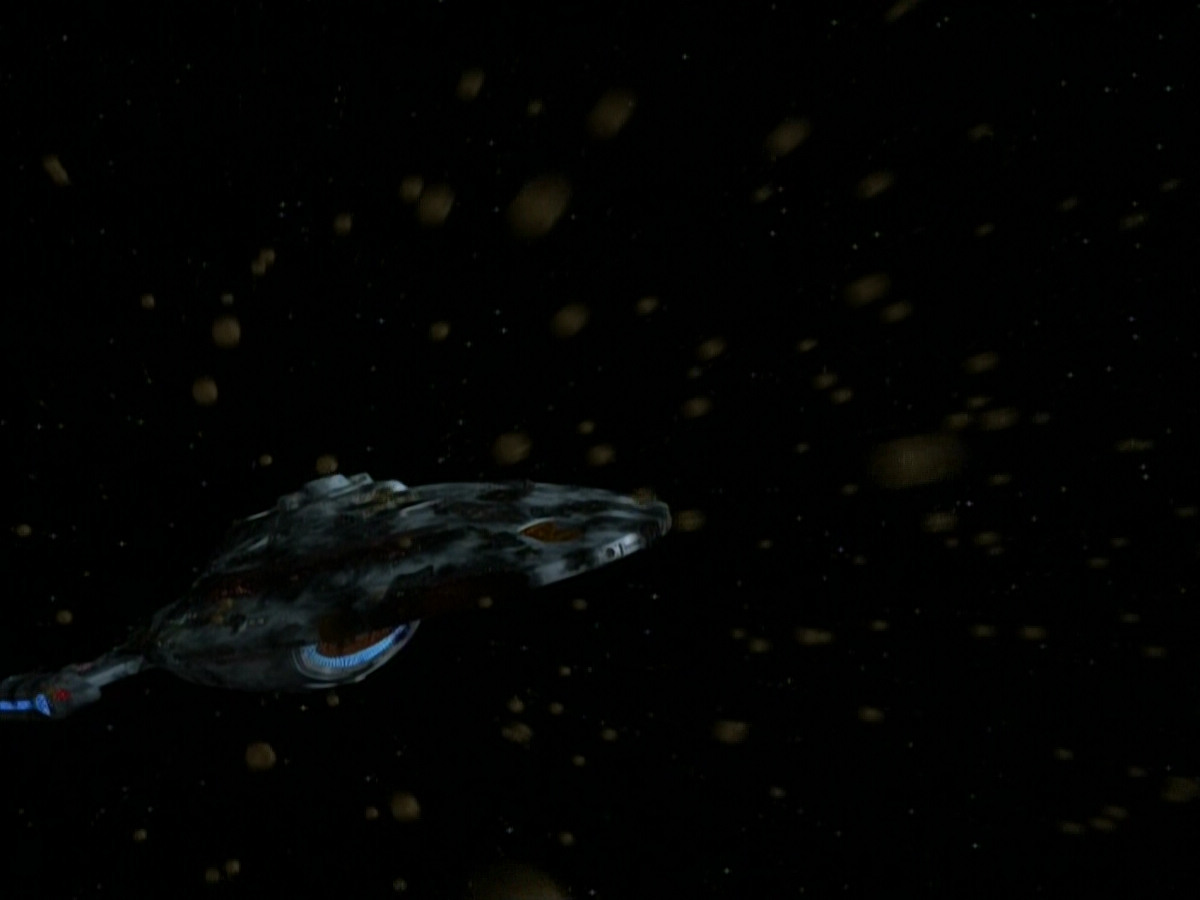 extant_StarTrek_VOY_4x09-YearOfHellPart2_01483.jpg