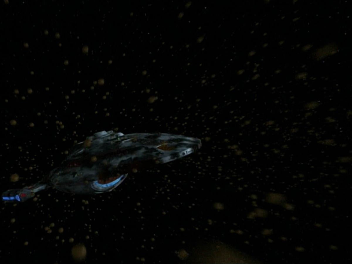 extant_StarTrek_VOY_4x09-YearOfHellPart2_01485.jpg