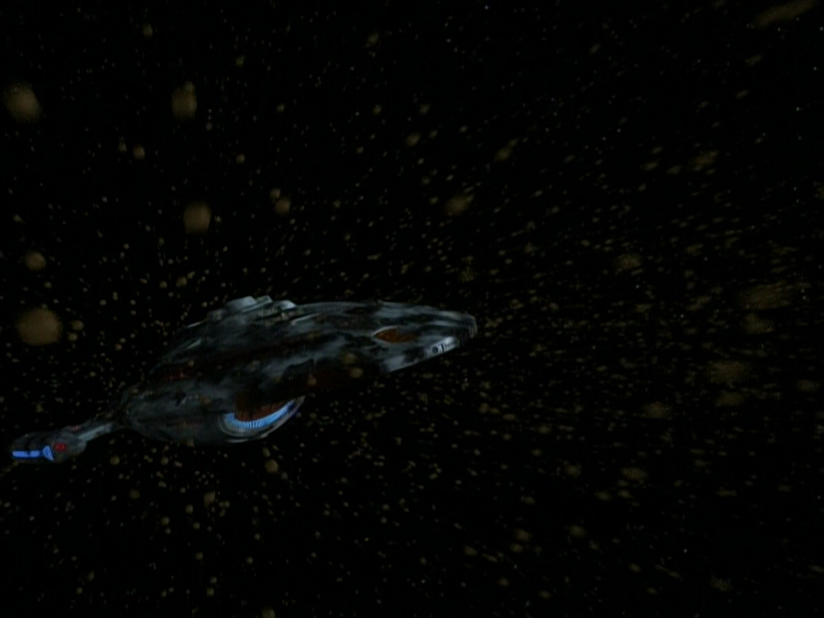 extant_StarTrek_VOY_4x09-YearOfHellPart2_01486.jpg