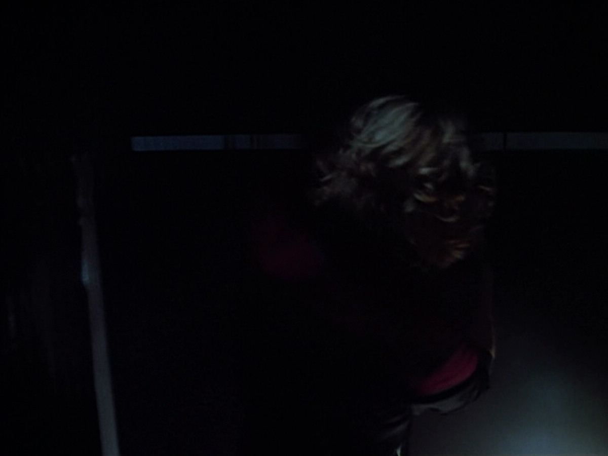 extant_StarTrek_VOY_4x09-YearOfHellPart2_01532.jpg