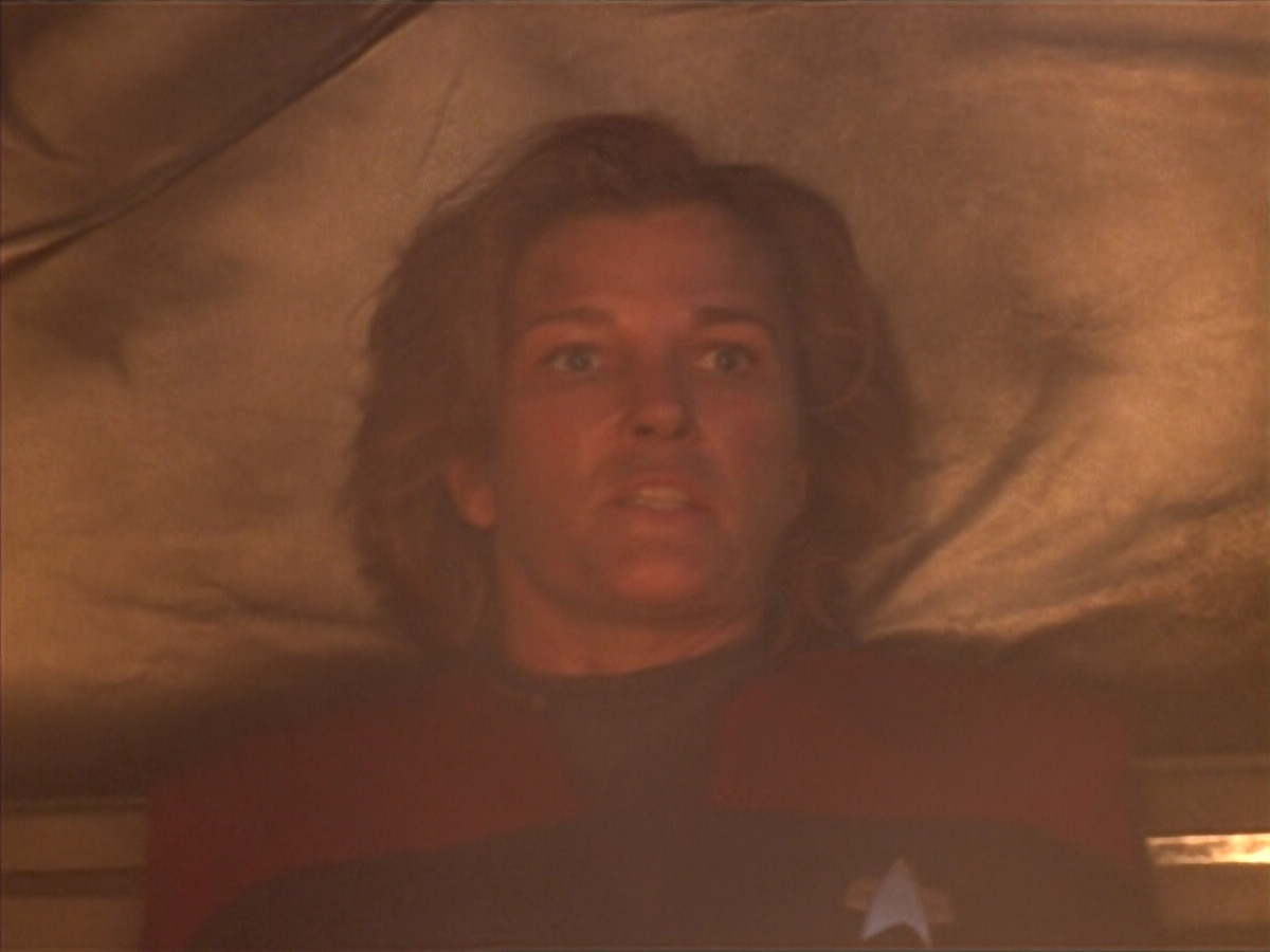 extant_StarTrek_VOY_4x09-YearOfHellPart2_01542.jpg