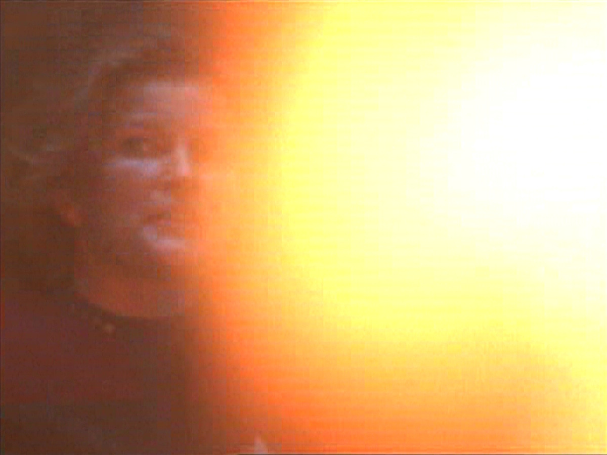 extant_StarTrek_VOY_4x09-YearOfHellPart2_01545.jpg