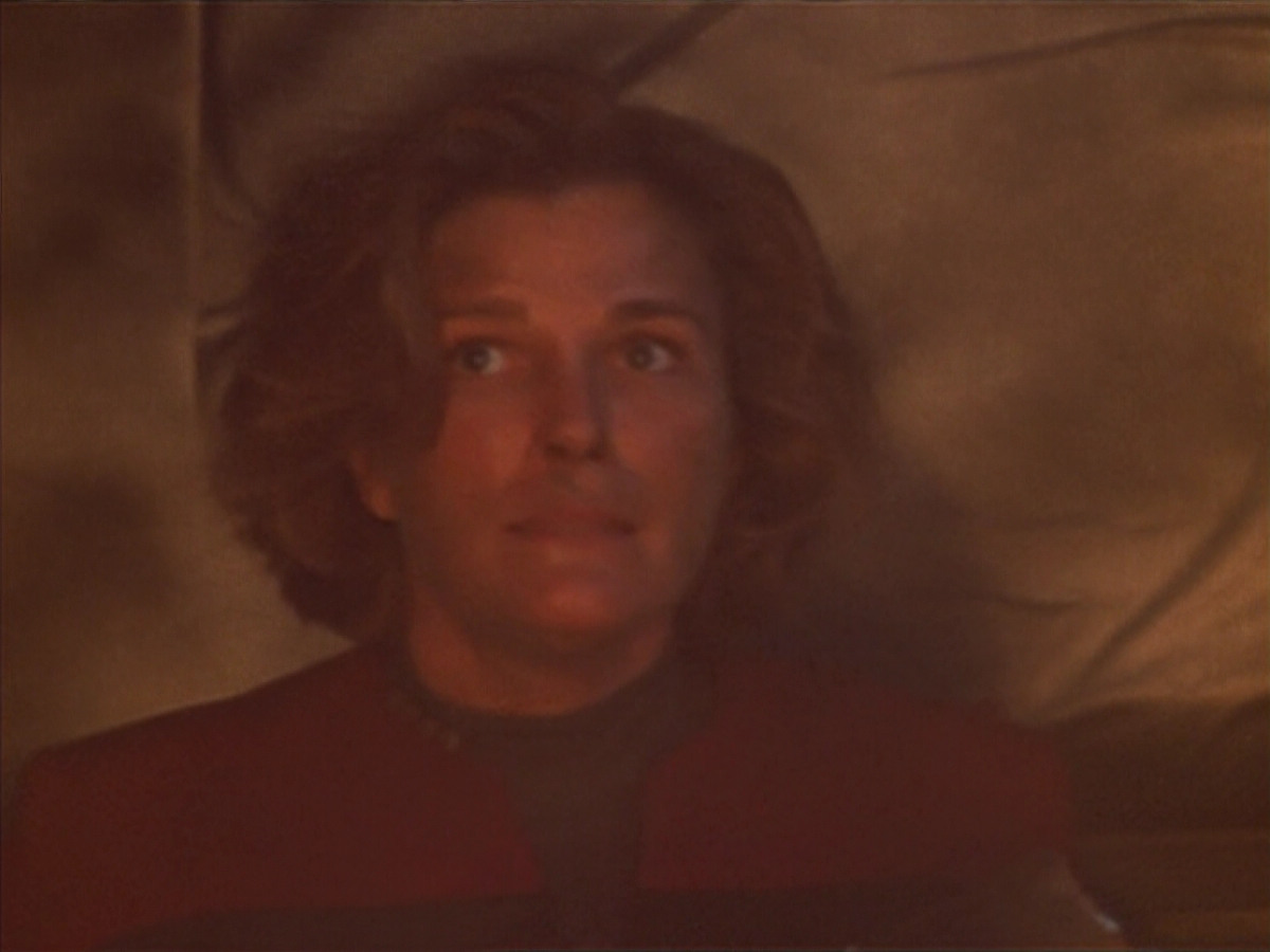 extant_StarTrek_VOY_4x09-YearOfHellPart2_01583.jpg