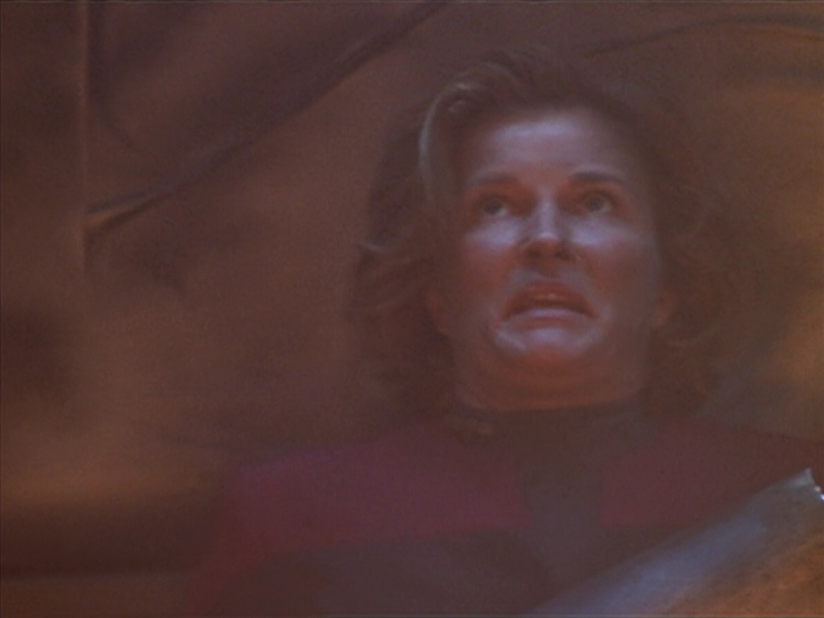 extant_StarTrek_VOY_4x09-YearOfHellPart2_01587.jpg