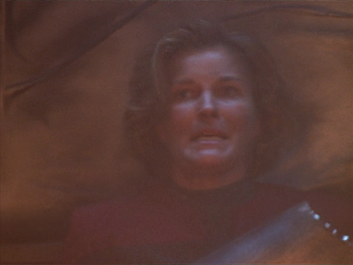 extant_StarTrek_VOY_4x09-YearOfHellPart2_01588.jpg