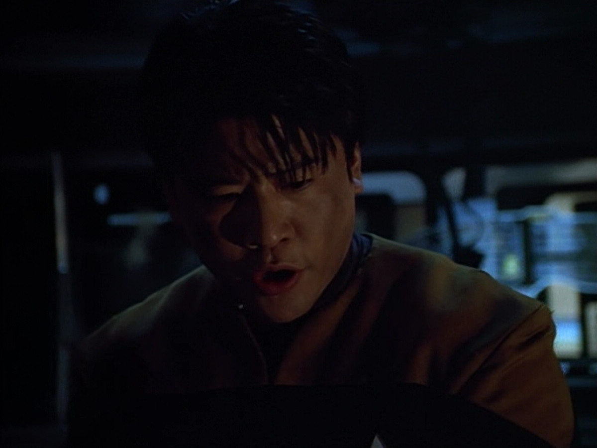 extant_StarTrek_VOY_4x09-YearOfHellPart2_01604.jpg