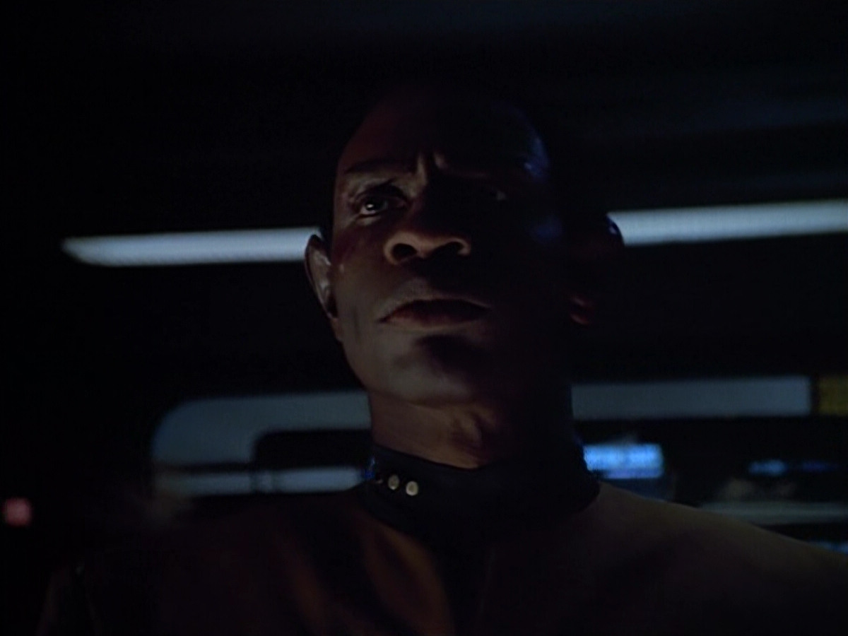 extant_StarTrek_VOY_4x09-YearOfHellPart2_01615.jpg