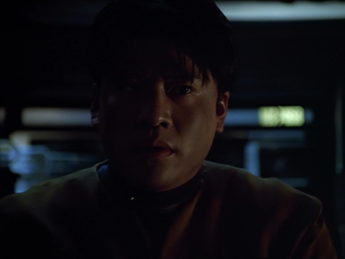 extant_StarTrek_VOY_4x09-YearOfHellPart2_01625.jpg