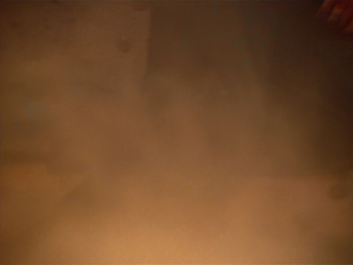 extant_StarTrek_VOY_4x09-YearOfHellPart2_01629.jpg