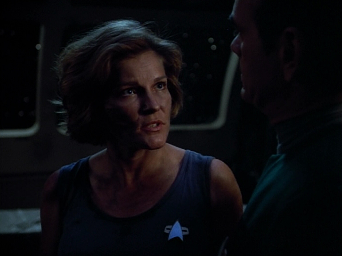 extant_StarTrek_VOY_4x09-YearOfHellPart2_01757.jpg