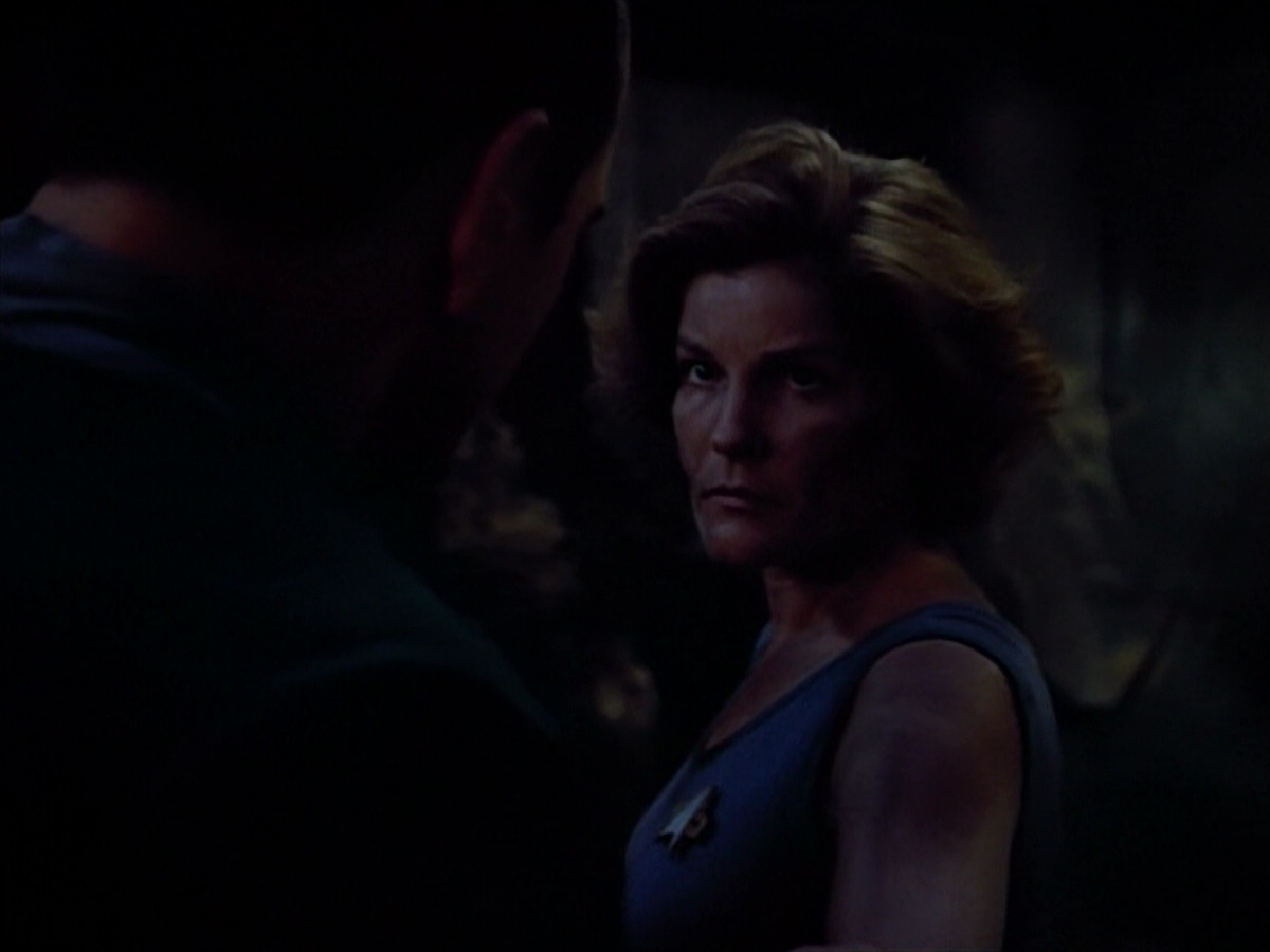 extant_StarTrek_VOY_4x09-YearOfHellPart2_01769.jpg