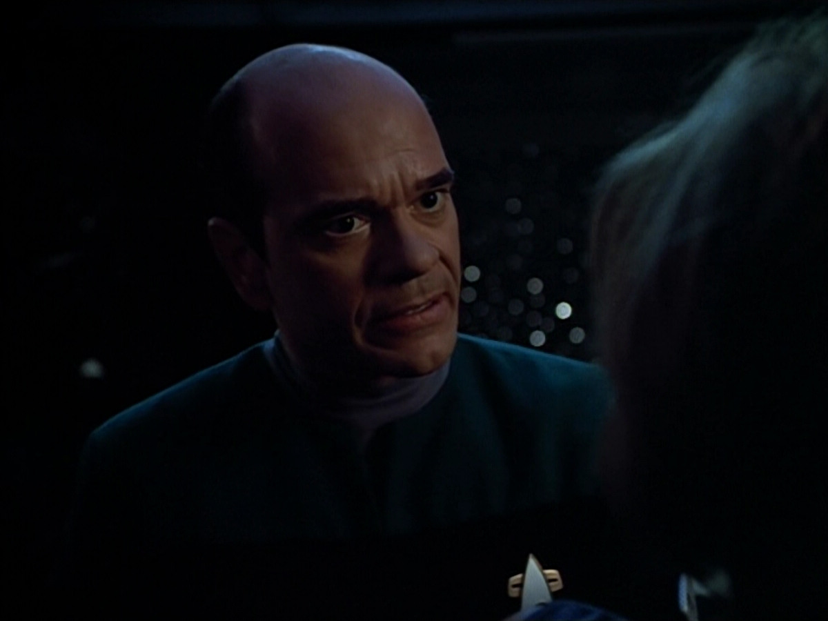 extant_StarTrek_VOY_4x09-YearOfHellPart2_01774.jpg