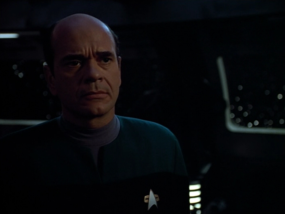 extant_StarTrek_VOY_4x09-YearOfHellPart2_01839.jpg