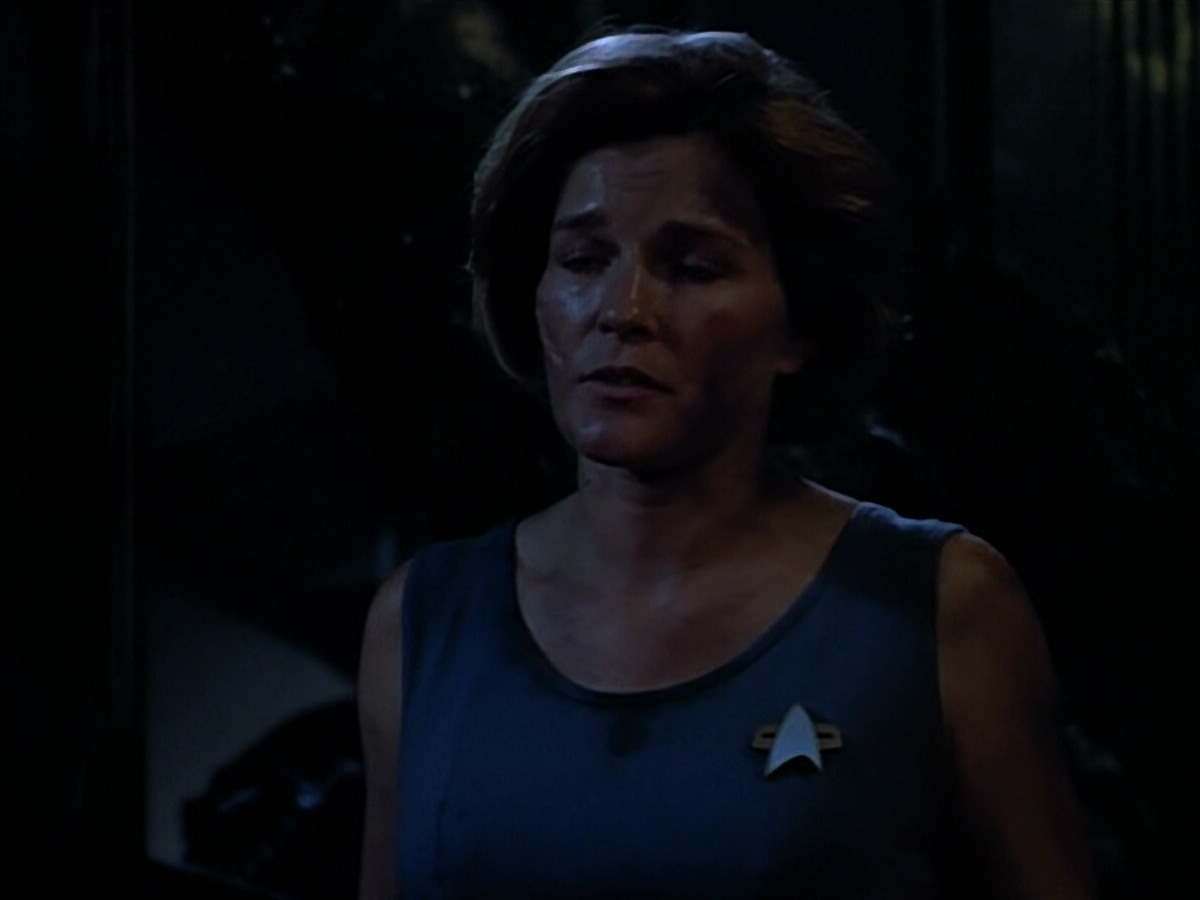 extant_StarTrek_VOY_4x09-YearOfHellPart2_01844.jpg