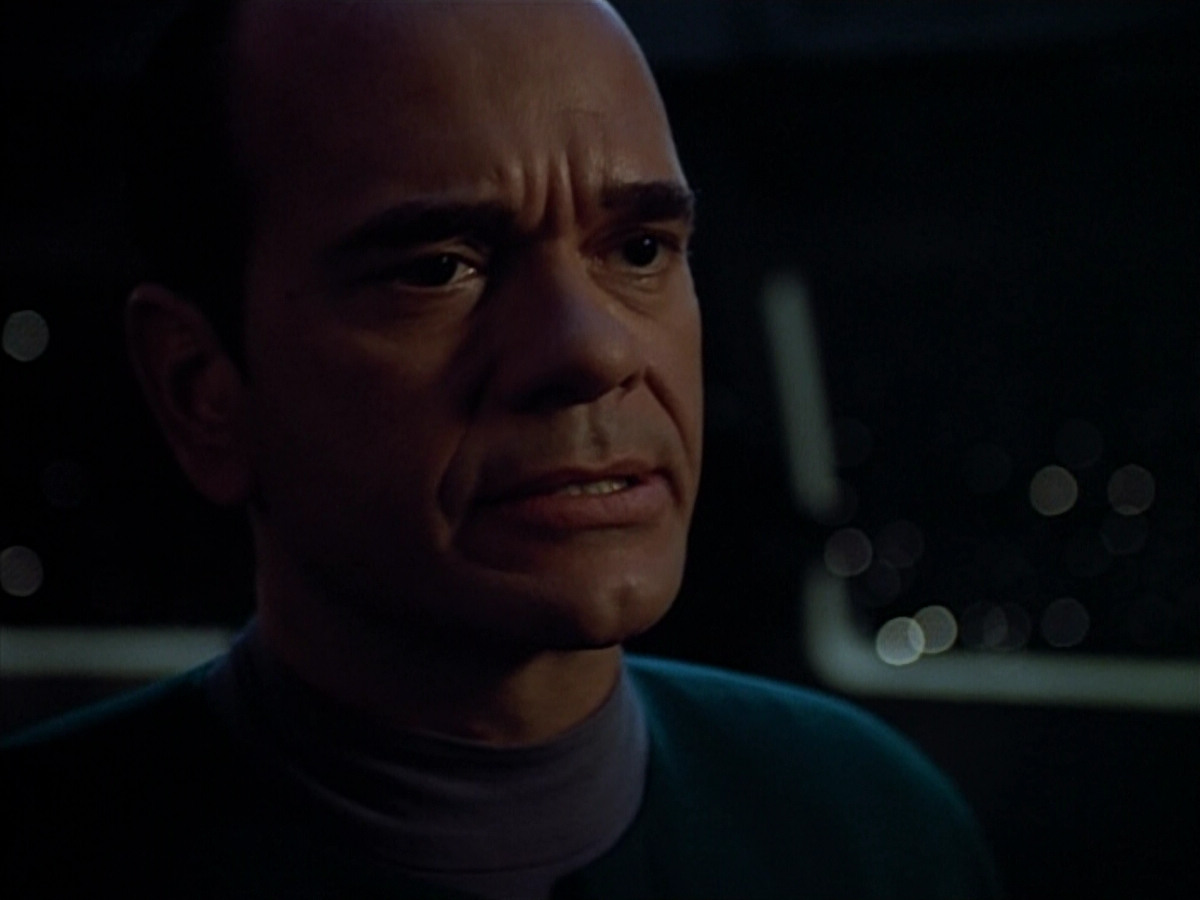 extant_StarTrek_VOY_4x09-YearOfHellPart2_01865.jpg