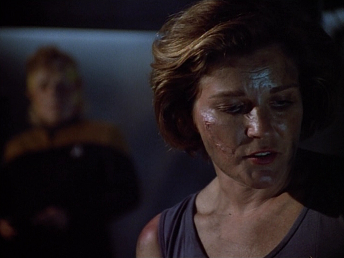 extant_StarTrek_VOY_4x09-YearOfHellPart2_01992.jpg