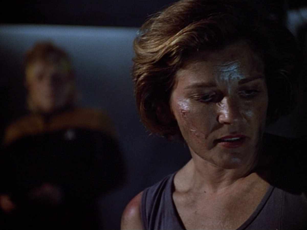 extant_StarTrek_VOY_4x09-YearOfHellPart2_01993.jpg