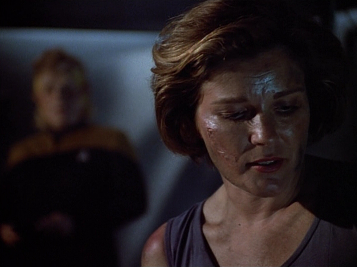 extant_StarTrek_VOY_4x09-YearOfHellPart2_02002.jpg